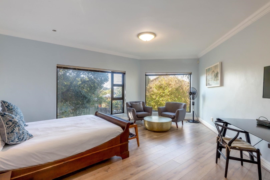 To Let 4 Bedroom Property for Rent in Tamboerskloof Western Cape